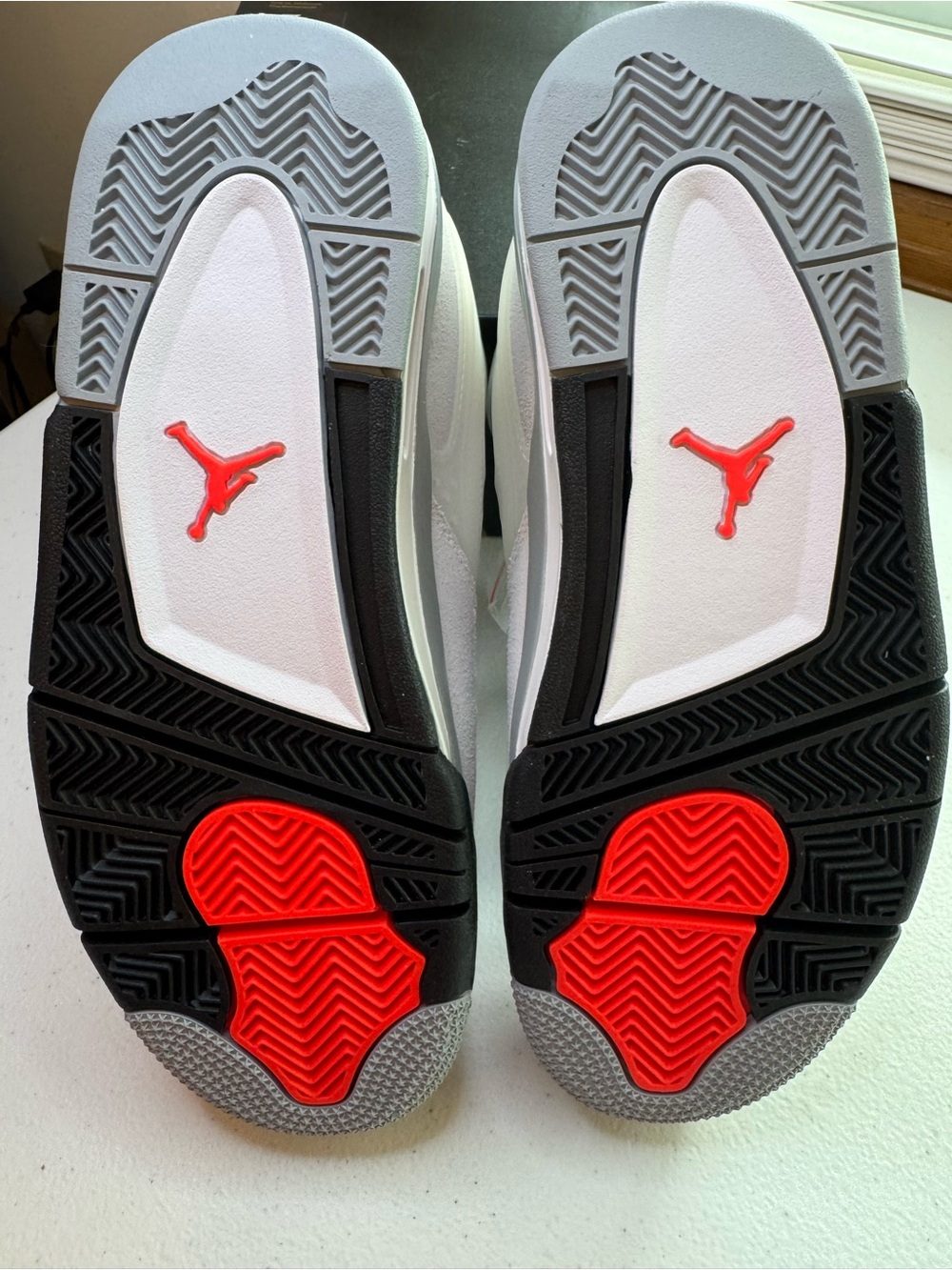 Jordan 4 RM White Light Smoke Grey Black (GS) - Picture 6 of 8